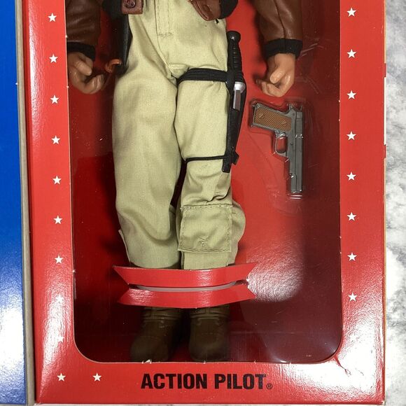 GI Joe Action Pilot Limited Edition WWII Commemorative Figure 1995 NIB - Picture 3 of 11